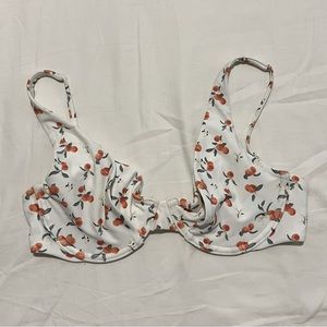 Abercrombie& Fitch Bikini Top 🍑